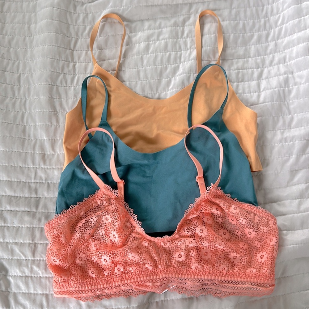 Victoria’s Secret bralette bundle